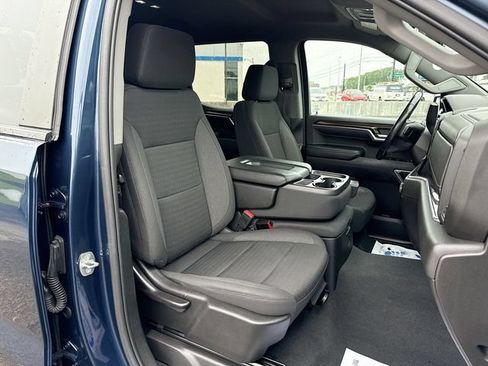 Used 2022 Chevrolet Silverado 1500 LT AWD/4WD image 25