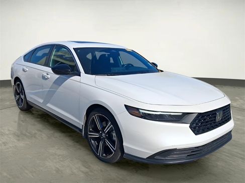 Certified 2023 Honda Accord Sport image 7