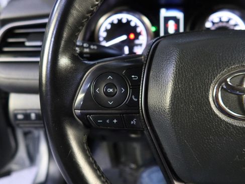 Used 2022 Toyota Camry SE image 30