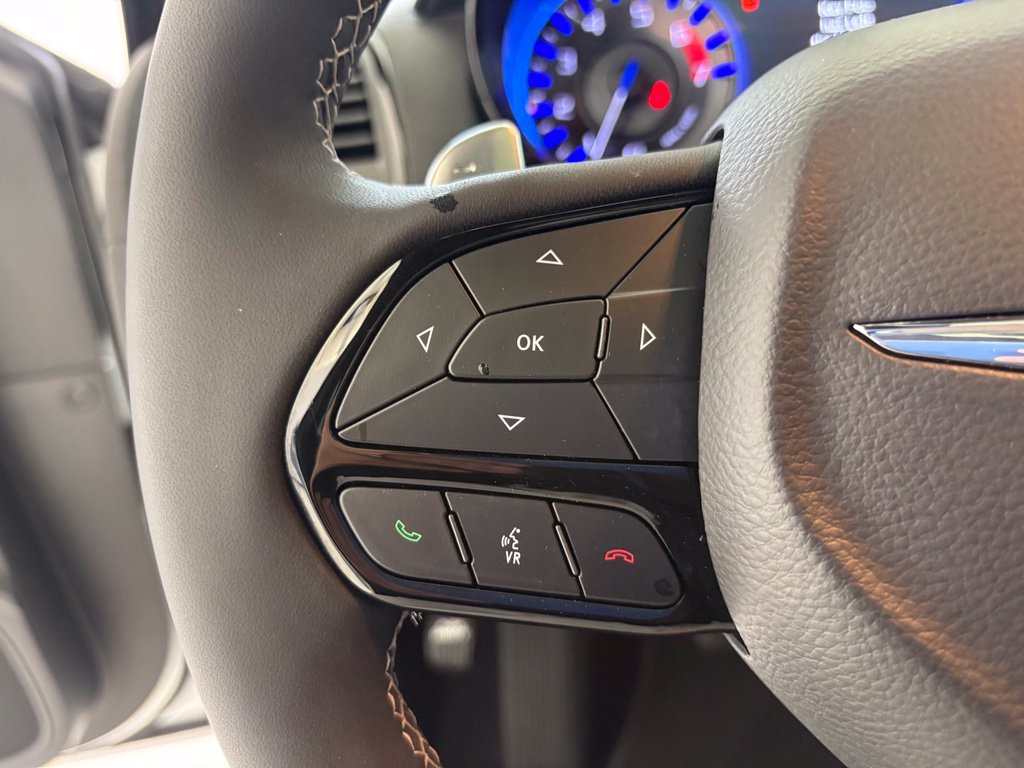 Used 2023 Chrysler 300 S w/ Comfort Group RWD image 3