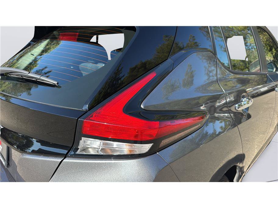 Used 2025 Nissan Leaf S FWD image 39