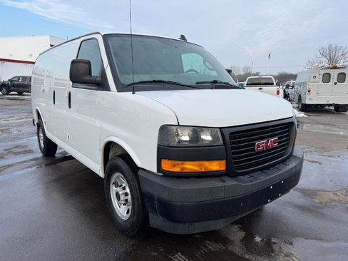 Used 2019 GMC Savana 2500 image 7