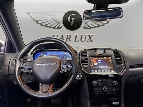 Used 2022 Chrysler 300 S RWD image 10