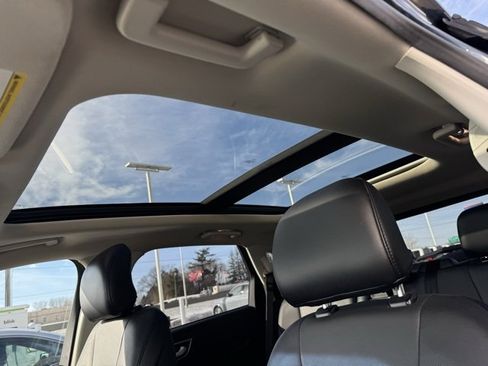 Certified 2018 Ford Edge Titanium w/ Equipment Group 302A image 10