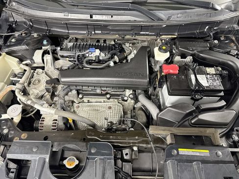 Used 2020 Nissan Rogue SV w/ Premium Package AWD/4WD image 39