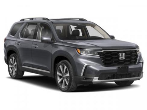Used 2025 Honda Pilot Touring image 6