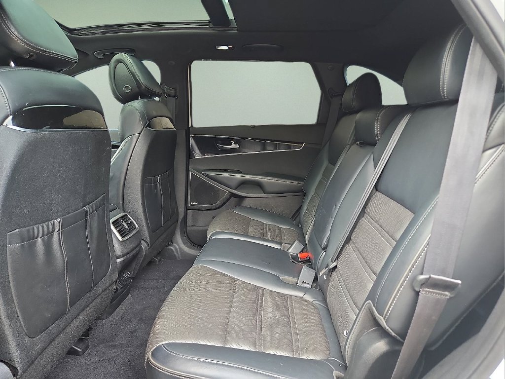 Used 2016 Kia Sorento SX AWD/4WD image 8