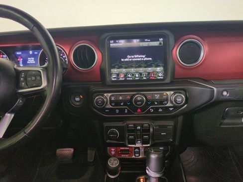 Used 2021 Jeep Gladiator Rubicon AWD/4WD image 19