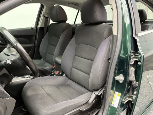 Used 2014 Chevrolet Cruze LT w/ All-Star Edition image 9