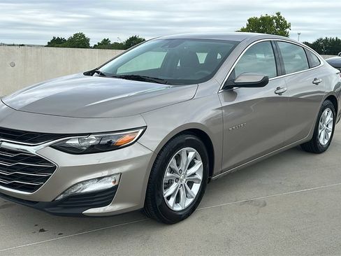 Used 2024 Chevrolet Malibu LT FWD image 8