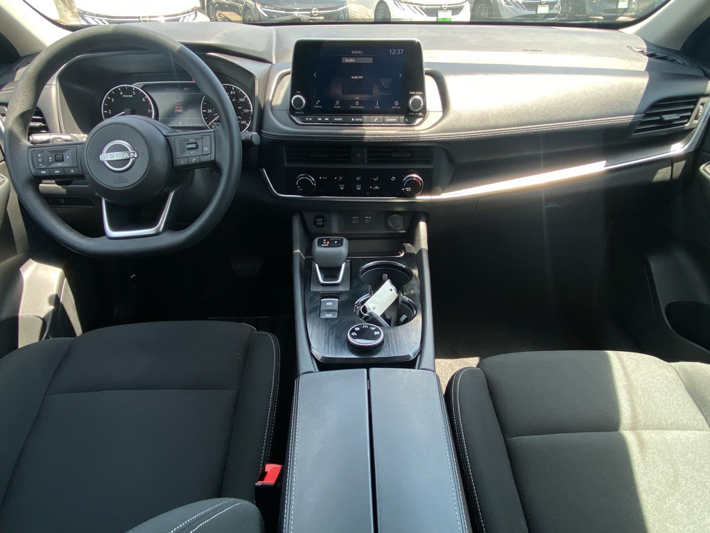 Used 2024 Nissan Rogue S AWD/4WD image 16