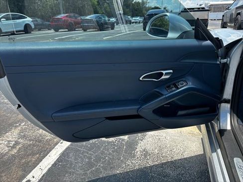 Used 2014 Porsche Boxster S RWD image 11