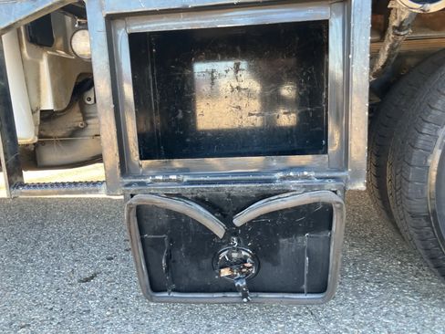 Used 2011 Chevrolet Silverado 3500 W/T image 20