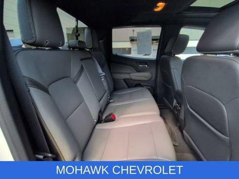 Used 2024 Chevrolet Colorado ZR2 w/ ZR2 Convenience Package III AWD/4WD image 28