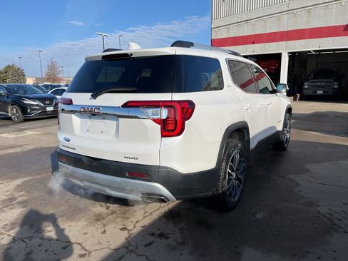 Used 2021 GMC Acadia SLT w/ Premium Package image 4