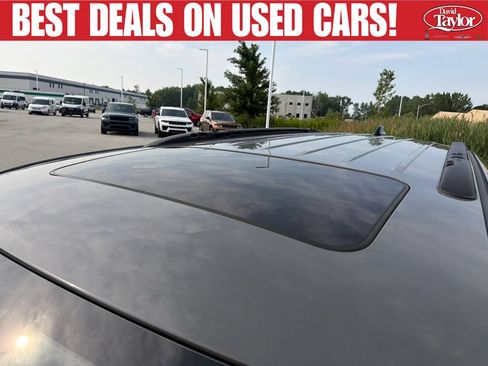 Used 2023 Dodge Durango SRT AWD/4WD image 46