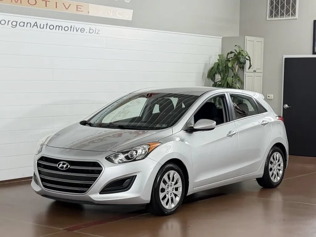 Used 2016 Hyundai Elantra GT FWD image 7