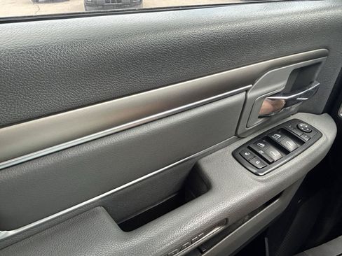 Used 2015 RAM 1500 Classic SLT AWD/4WD image 26