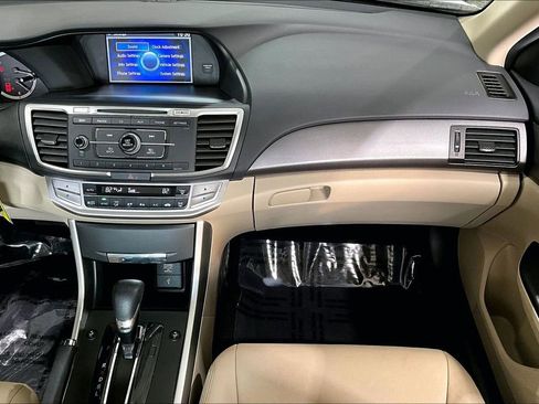 Used 2014 Honda Accord LX image 25