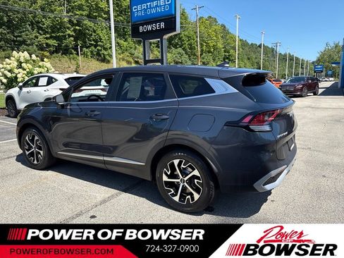 Used 2023 Kia Sportage EX FWD image 3