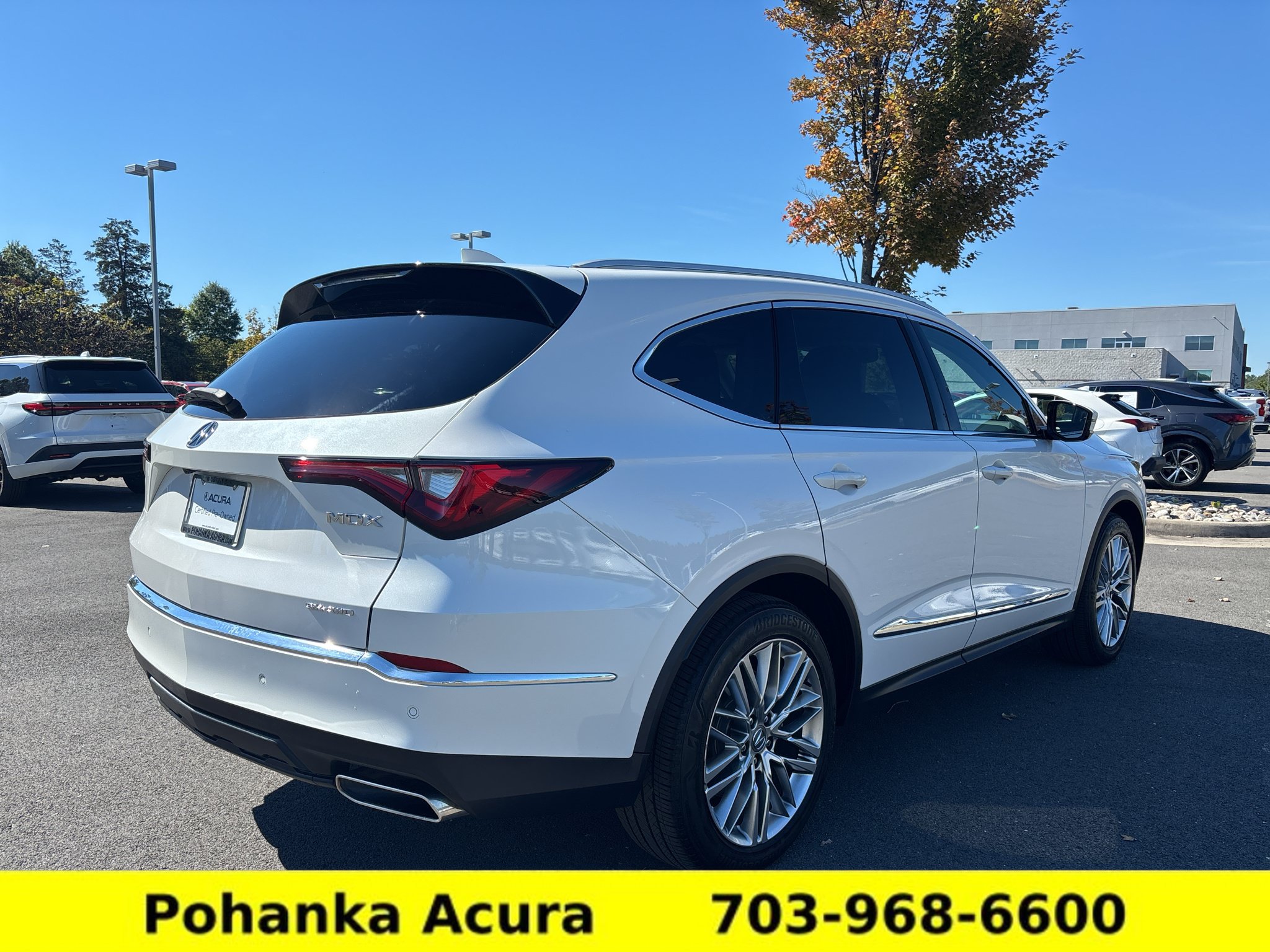 Used 2023 Acura MDX w/ Advance Package AWD/4WD image 29