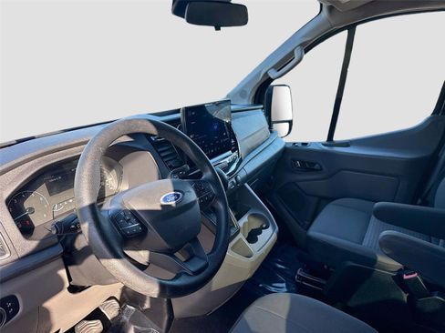 Used 2024 Ford Transit 350 XLT image 9