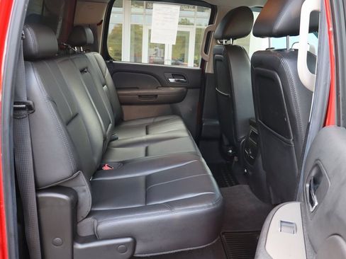 Used 2014 Chevrolet Silverado 2500 LTZ w/ LTZ Plus Package image 18