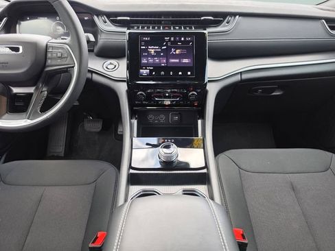 Certified 2025 Jeep Grand Cherokee Laredo X w/ Luxury Tech Group I RWD image 18