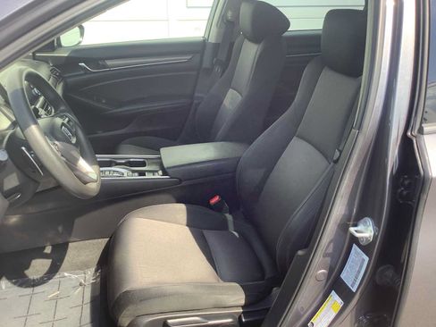 Used 2021 Honda Accord Hybrid image 11