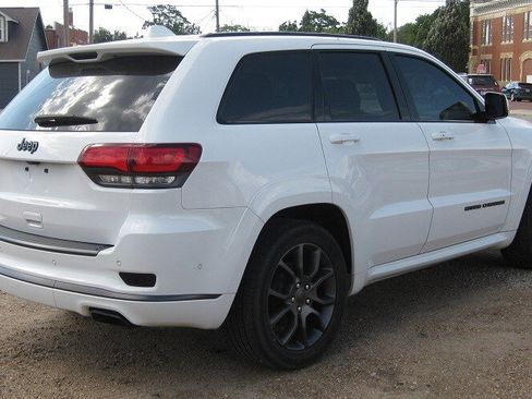 Used 2020 Jeep Grand Cherokee High Altitude image 3