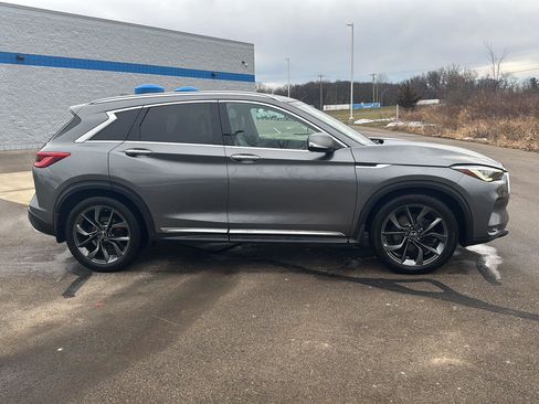 Used 2019 INFINITI QX50 Essential w/ Sensory Package image 7