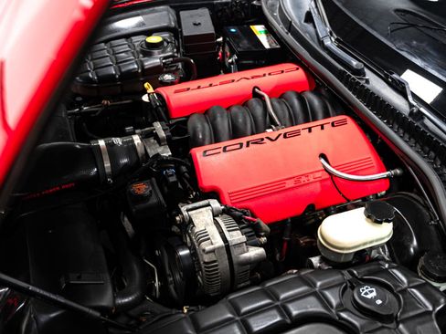 Used 2002 Chevrolet Corvette Z06 w/ Memory Pkg image 29