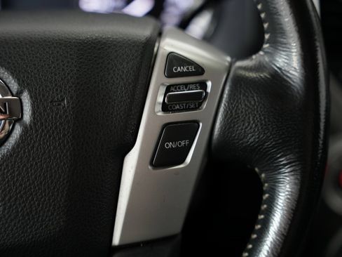 Used 2019 Nissan Titan PRO-4X image 12