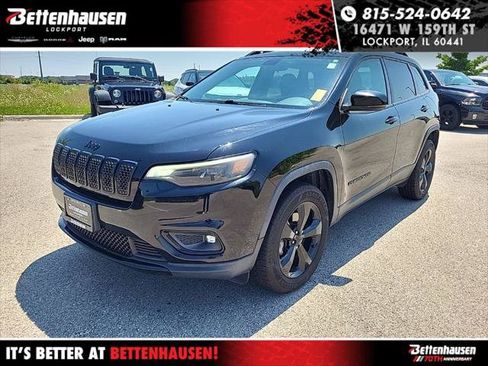 Certified 2019 Jeep Cherokee Latitude Plus AWD/4WD image 1