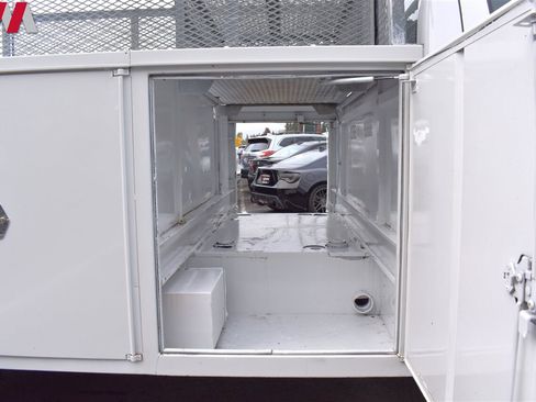 Used 2016 Ford F550 4x4 Regular Cab Super Duty image 30