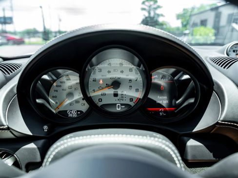 Used 2022 Porsche 718 Cayman GT4 RWD image 13