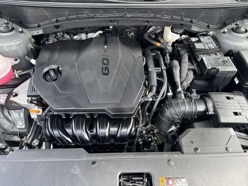 Used 2025 Hyundai Tucson SEL FWD image 12