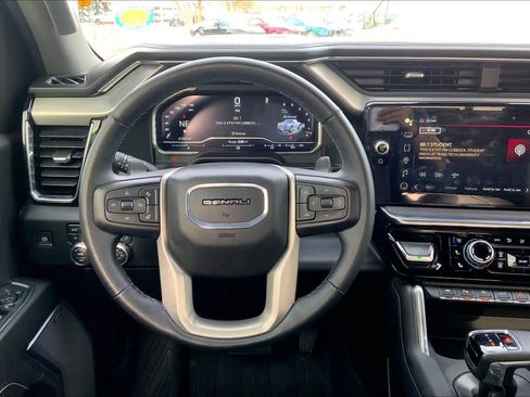 Used 2024 GMC Sierra 1500 Denali w/ Technology Package image 5