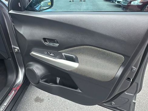 Used 2019 Nissan Kicks SV FWD image 25