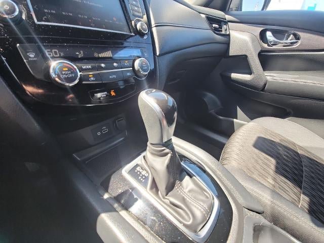 Used 2019 Nissan Rogue SV AWD/4WD image 15