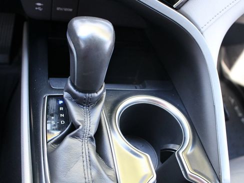 Used 2018 Toyota Camry XLE FWD image 34