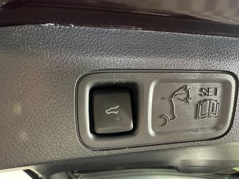 Used 2024 Lincoln Navigator L Reserve AWD/4WD image 8