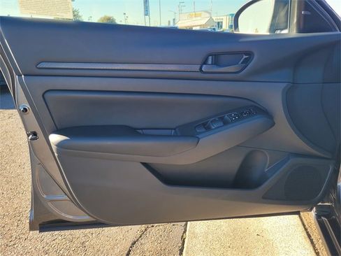 Certified 2025 Nissan Altima 2.5 S image 18