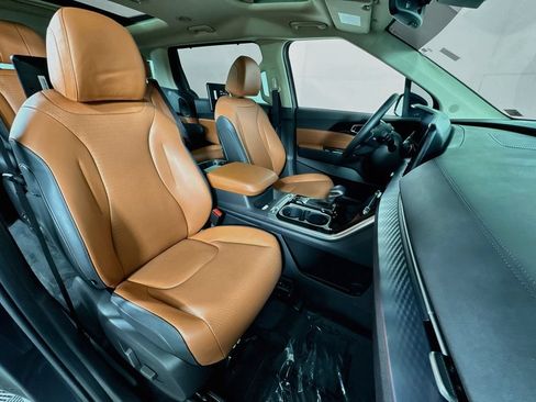 Used 2022 Kia Carnival SX Prestige FWD image 32