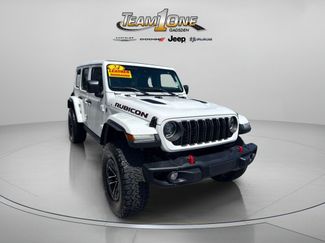 Used 2024 Jeep Wrangler Unlimited Rubicon AWD/4WD video 1