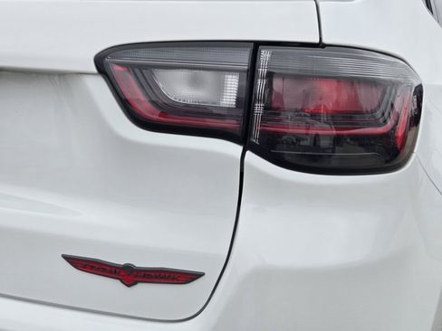 Certified 2025 Jeep Compass Trailhawk w/ Trailhawk Elite Group AWD/4WD image 9