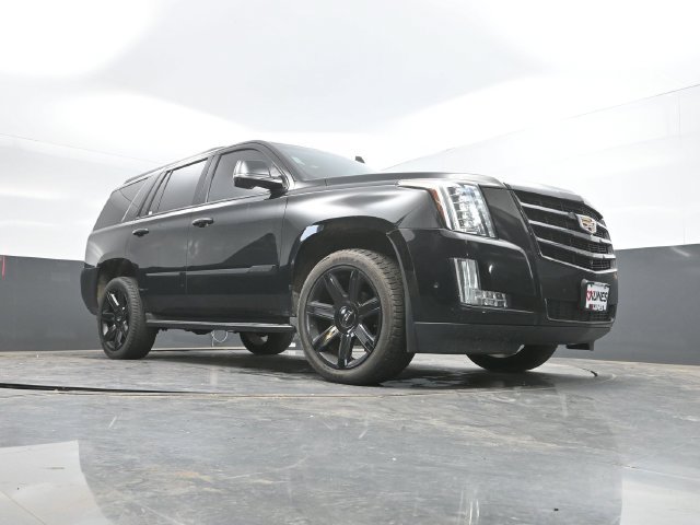 Used 2017 Cadillac Escalade Luxury AWD/4WD image 48