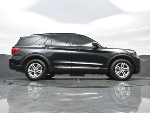 Used 2021 Ford Explorer XLT w/ Class III Trailer Tow Package image 34