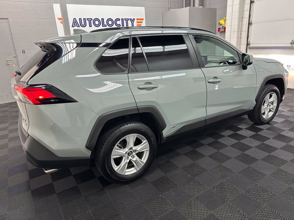 Used 2020 Toyota RAV4 XLE w/ Convenience Package AWD/4WD image 11