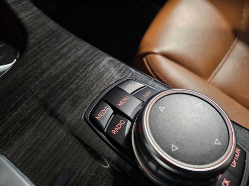 Used 2016 BMW X3 xDrive28d image 23